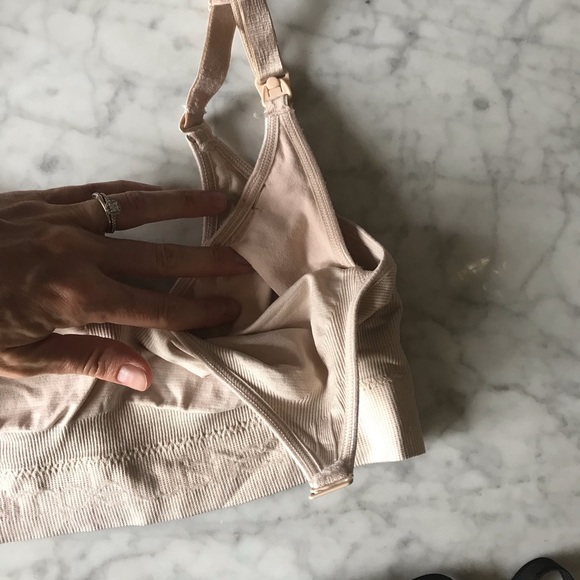 Simple Wishes and Motherhood Nursing/Pumping Bras - Picture 6 of 6